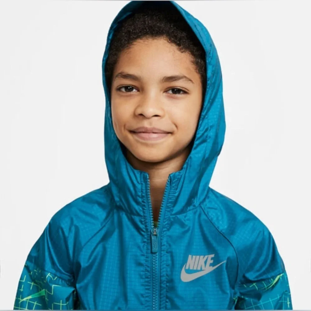 Nike Junior Boys' Sportswear Windrunner Jacket, Size XL